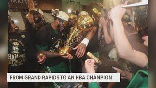 Xavier Tillman celebrates NBA title with family