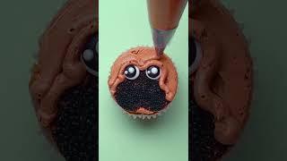 Go fetch yourself an adorable pug cupcake 