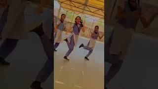 Dholida  Gangubai Kathiyawadi School Girls dancing  #bindasskavya #shorts