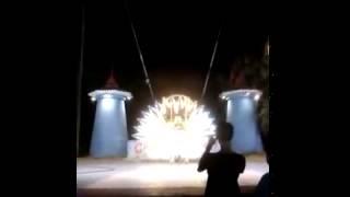 Horrifying moment slingshot ride cable.