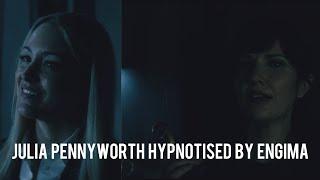 Batwoman Julia Pennyworth hypnotised by Engima