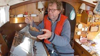 Cooking on a boat Preparing a hot meal at sea in my 1970 Contessa 26 using one ring & fresh food