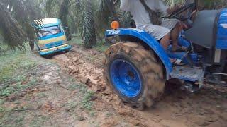 SERU . TRUK SAWIT TERPURUK DITARIK JONDER