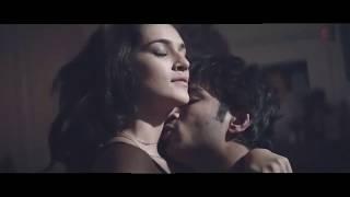 Kriti Sanon Hot Scene In