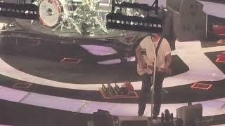 blink 182 first date A fan replaces tom Columbus ohio the schottenstein center 81324