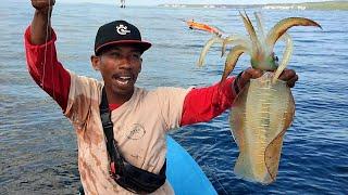 Mancing Cumi-cumi jumbo siang hari Umpannya Jitu terbukti ikan dan Cumi tergila-gila 