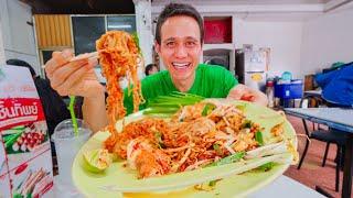 Thai Street Food - 5 MUST EAT Thai Fried Noodles in Bangkok 