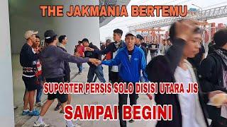 Suporter Persis Solo Datang Ke JIS Melalui JPO‼️Momen The Jakmania Bertemu Suporter Persis Solo