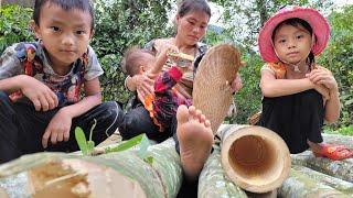 41 days of life in the deep forest of Dia single mother - down to the village to sell fruit.