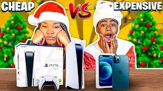 EXTREME CHEAP VS EXPENSIVE CHRISTMAS PRESENTS CHALLENGE 