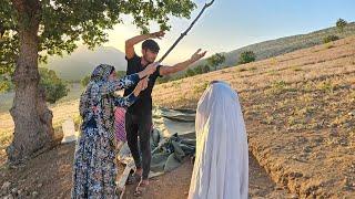 The destruction of Zainabs tent by the second woman and the conflict between them