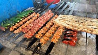 He Sells Delicious Kebabs and Salads in a Cottage on the Street - Turkish Street Food