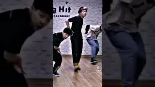 jungkook jalebi baby song dance viral video  thanks for 5.4k like ️️#bts#viralvideo #jk#short