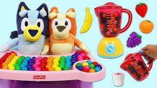 Disney Bluey & Bingo Make Fruit Smoothies With Toy Blender