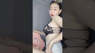 Yumi Ido Bigo Live Lộ Hàng Giây 30