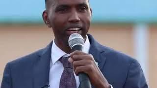 Abwaan xasan ali kheyre ahne ra.isul wasaraha somalia ayaa gabay qiira leh ka jediyey dhuusamareeb