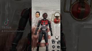 Quick unboxing and practicing poses with S.H.Figuarts Ant-man #antman #marvel #spiderman #unboxing