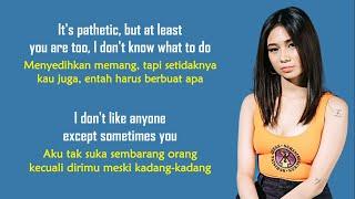 NIKI - Backburner  Lirik Terjemahan Indonesia