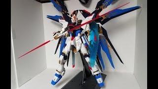 Perfect Grade Strike Freedom Gundam Review