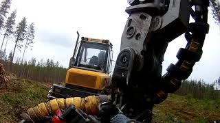 Komatsu 901xc harvester head greasing