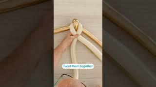 How to Make Balloon Leaf Weaves - 60 Second Skills