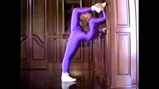 Oksana - Contortionist - Extremestretch.com