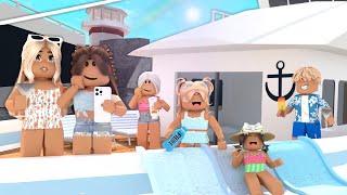 Family VACATION ON A CRUISE *SAW TAYLORS CRUSH? ARCADE POOL & MORE* VOICE Roblox Bloxburg Roleplay