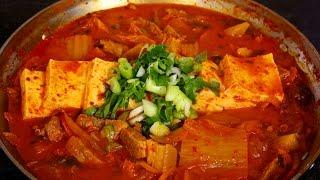 Kimchi Stew Kimchi-jjigae 김치찌개