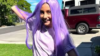 I love my purple wig 
