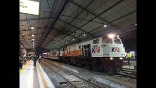 CC 206 13 69 YK Ft KA Pangrango memasuki stasiun Bogor #railfans #masinis #railway #railwaystation