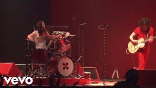 The White Stripes - Seven Nation Army Live at Bonnaroo 2007