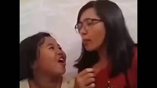 Tante vs Ponakan