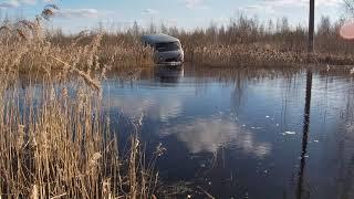 УАЗ буханка. Неудачная попытка проехать брод