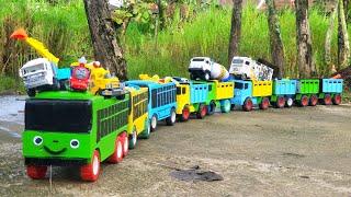 Mobil Truk Oleng Muat Mobil Mobilan Truk MolenExcavatorLoaderCraneMobil BalapTayo