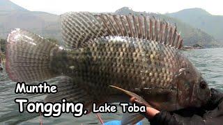 Sebelum air turun lapak mancing ini ramai sekali  Munthe Tongging Danau Toba