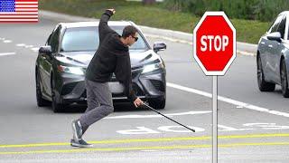 BLIND MAN AT THE STOP SIGN - USA SOCIAL EXPERIMENT