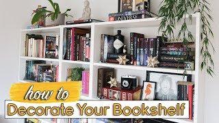 How To Decorate & Personalize Your Bookshelf