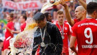 ИГРОКИ БАВАРИИ ОБЛИВАЮТСЯ ПИВОМ  #bayernmunich