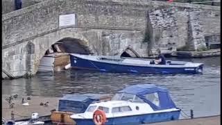 Boat Stuck Under Potter Heigham Bridge  Norfolk Broads 2nd October 2020