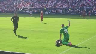 REFEREE COLLAPSES - COPA AMERICA - Canada v Peru - **viewer discretion advsed**