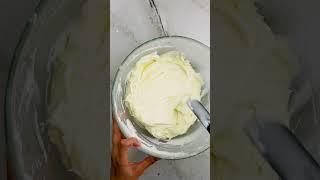 Non-runny cream cheese frosting