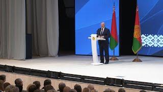 Лукашенко мы знаем как жить и живем на своей земле