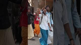 Video of Boys Pairing Shirts With Sarees Skirts And Towel on Mismatch Day in Maharashtra College