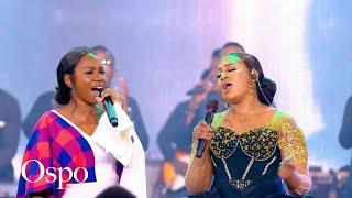 Bella Kombo ft. Evelyn Wanjiru & Neema Gospel Choir - Mungu Ni Mmoja Official Video
