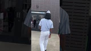 Ed Goes to Hooters Looking for Owls #shorts #goodburger #goodburger2  #foodie