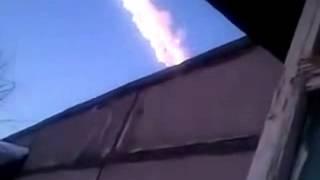 Russian Meteorite explosion 15.02.2013 hear the breaking glass and car alarms VERY LOUD 