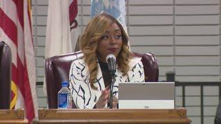 Dolton mayor Tiffany Henyards control wanes as trustees halt spending on village credit cards