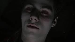 Stiles collapse as soon as they defeated the nogitsune Teen wolf S03E24 hurt scenesick male lead