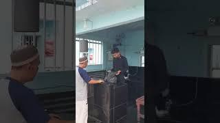 PEMERIKSAAN BARANG WARGA BINAAN DI AREA STERIL POS TENGAH