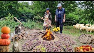 Drying Fruits the Old Way for the Winter.